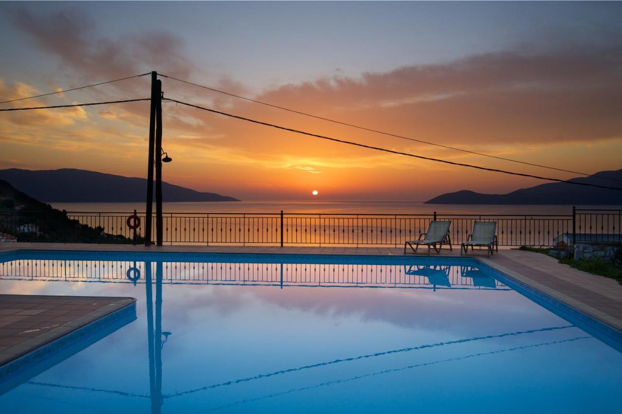 Fotini Apartment Agia Efimia Exterior photo