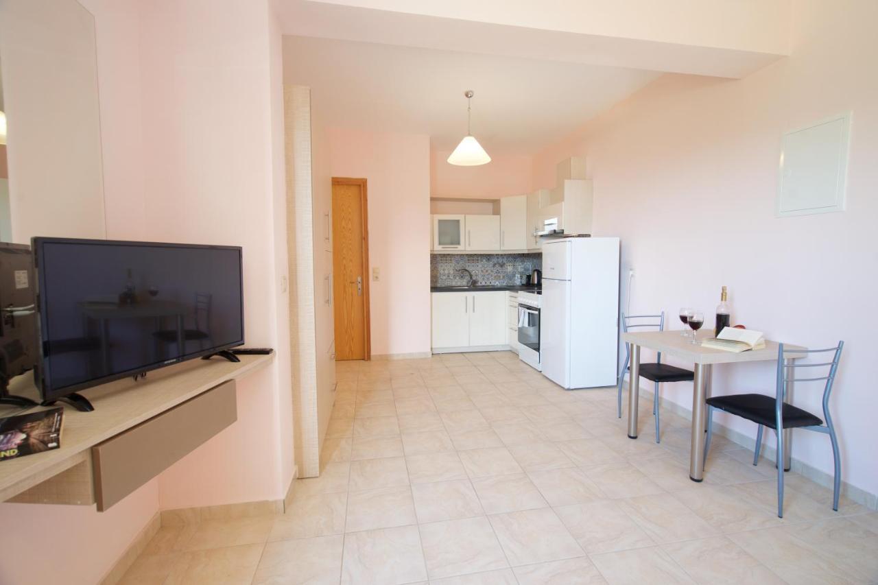 Fotini Apartment Agia Efimia Exterior photo
